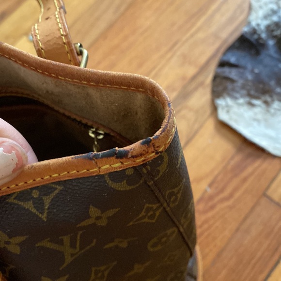 LARGE bucket bag - Picture 3 of 7